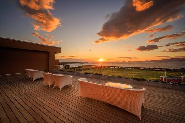 【ロッジ舞洲】１日4組だけのプレミアムBBQと極上の宿泊体験！大阪ベイエリアのホテル・ロッジ舞洲が7月4日から極上宿泊プランの提供スタート！