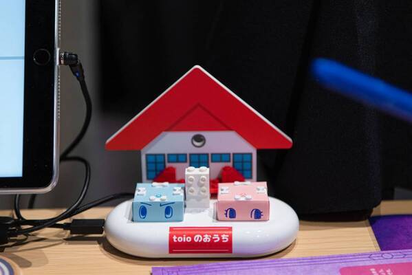 リアル脱出ゲーム『机の上の魔王城からの脱出』札幌公演の開催日程決定！ 最新のおもちゃを使ったギミックに驚き、 ストーリーで心が揺さぶられる傑作がいよいよ札幌へ！