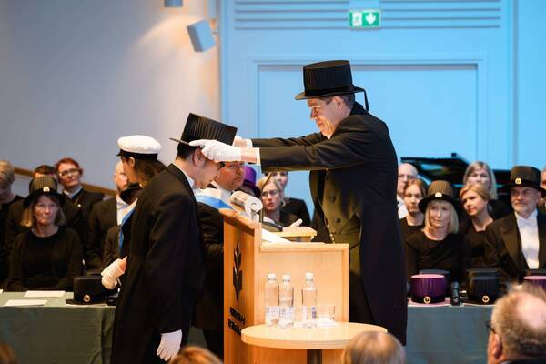 【豊橋技術科学大学】中内特命理事・副学長が東フィンランド大学名誉博士の称号を授与されました