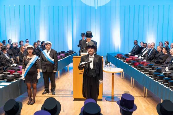 【豊橋技術科学大学】中内特命理事・副学長が東フィンランド大学名誉博士の称号を授与されました