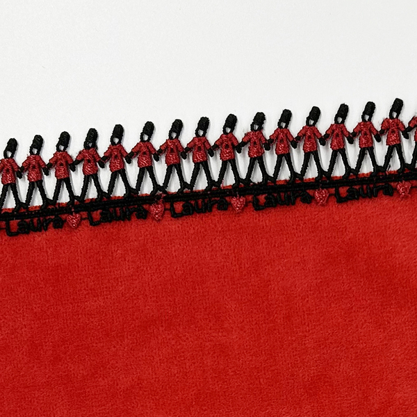 LAURA ASHLEY（ローラ アシュレイ）× 近沢レース店とのコラボ ハンカチを発売！ ２月９日（金）よりEC先行予約をスタート