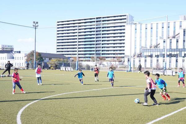 セレッソ大阪スポーツクラブ×森ノ宮医療大学　スポーツの力で地元を元気に！年中～小学生対象の「サッカークリニック」を開催