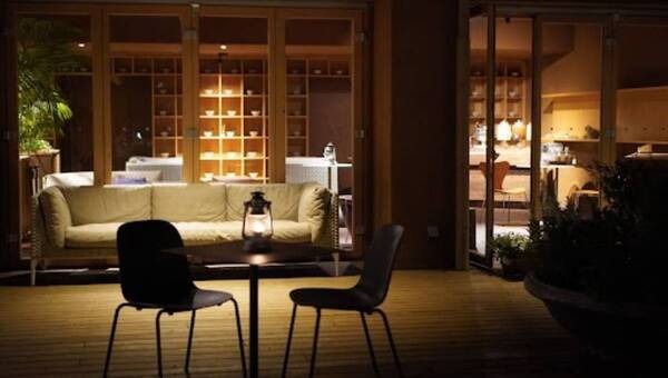 自然豊かな大阪の舞洲で、新しい年を祝う特別なひとときを！森と海に囲まれたリゾート施設「ホテル・ロッジ舞洲」が、心温まる年末年始イベントを実施