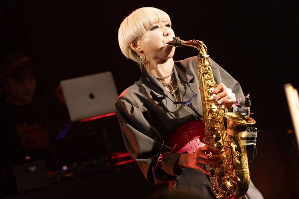 ４人組管楽器ガールズグループMOSワンマンライブ「MOS FESTA 3rd“MMM”」が大好評！ミニアルバム配信中！！