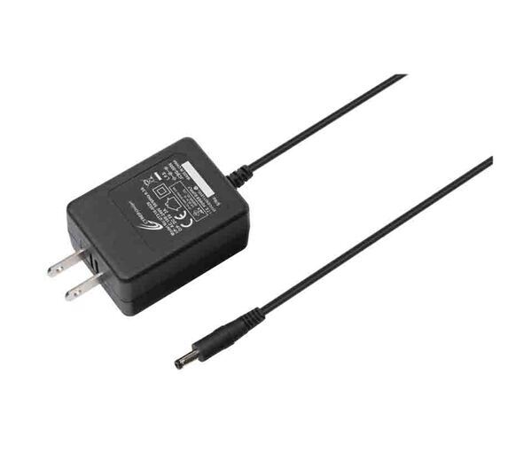 1台で11機種のレトロゲームカセットに対応した『レトロフリーク』が再入荷！