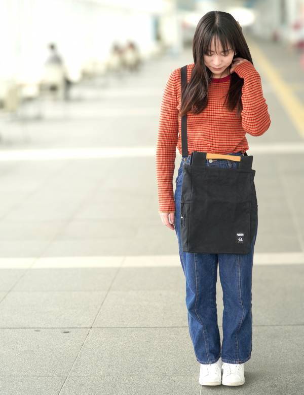 マクアケで先行予約開催中の「A4トート＆サコッシュ」は6/8(土)の17時59分まで！