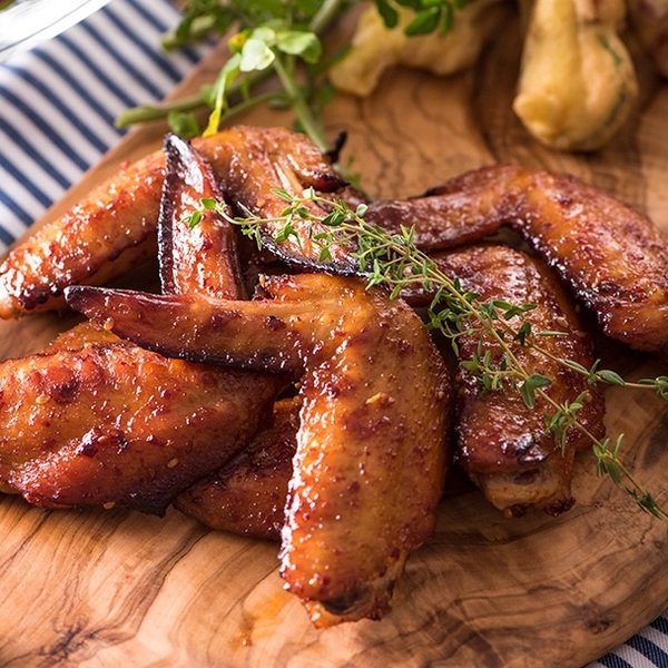 【新酒】希少性の高い梅「紅映」を100％使用した梅酒を新発売！春を思わせる柔らかな口当たりで、お花見やピクニック、大人のリラックスタイムに最適【サンクゼール】