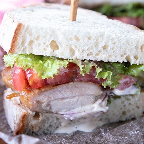 【新酒】希少性の高い梅「紅映」を100％使用した梅酒を新発売！春を思わせる柔らかな口当たりで、お花見やピクニック、大人のリラックスタイムに最適【サンクゼール】