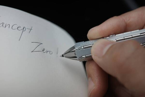 カードがボールペンにトランスフォーム！「HANCEPT zero」5月15日販売開始！