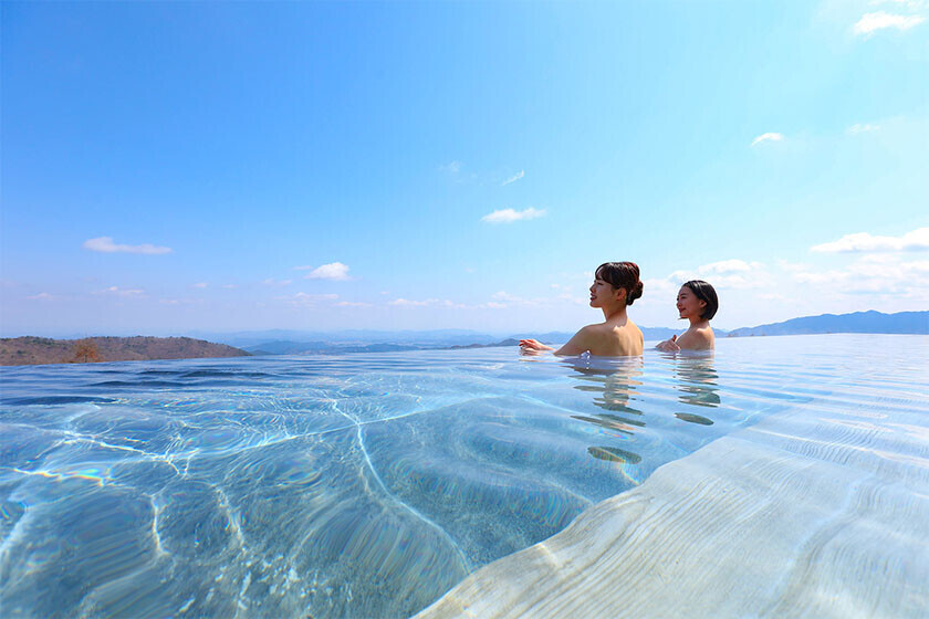 海水浴場やプールがある温泉宿を簡単に検索！ 大江戸温泉物語が【夏を楽しもう！2024海水浴＆プール】の キュレーションページを公開