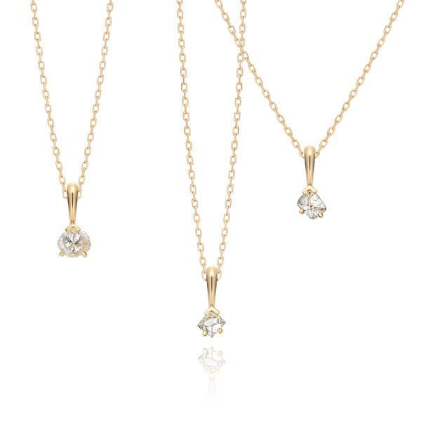 ＜ケイウノ＞Natulare -ナトゥラーレ- ピアス新発売 ダイヤモンド研磨の工程で生まれる 小さな原石を活かして片耳から楽しめる