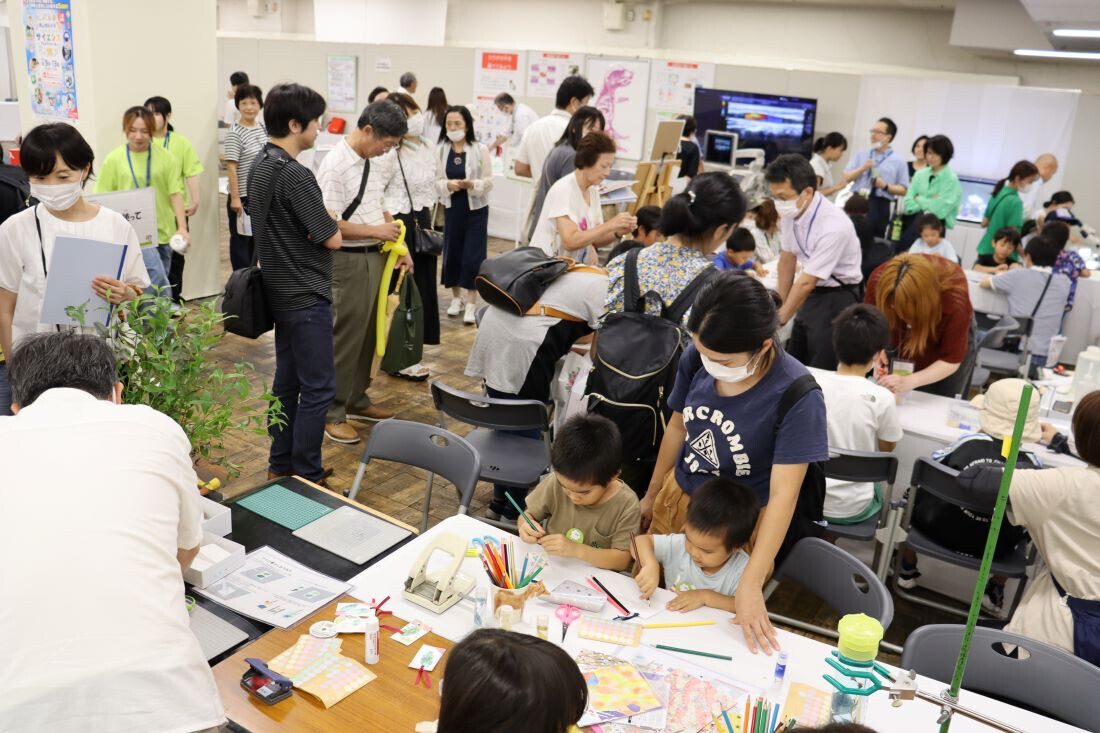 【岡山理科大学】岡山高島屋で「ワクワク、サイエンスフェスティバル。」開催