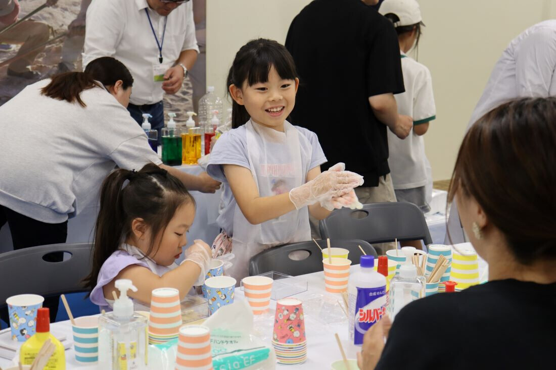 【岡山理科大学】岡山高島屋で「ワクワク、サイエンスフェスティバル。」開催