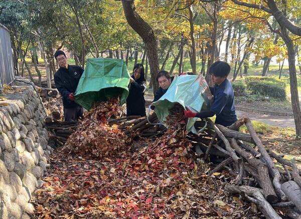 バイオネストで落ち葉を腐葉土に再生！大阪ベイエリアのホテル・ロッジ舞洲、倍増計画で持続可能な未来へ挑戦