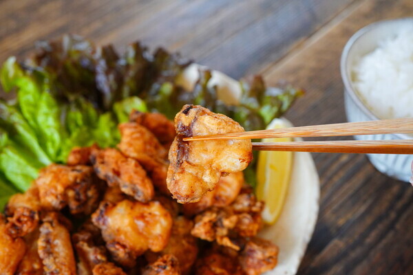 北海道民のソウルフード『ほっけフライ』をお取り寄せ！【食べてみた】記事が公開されました【旅する久世福e商店】