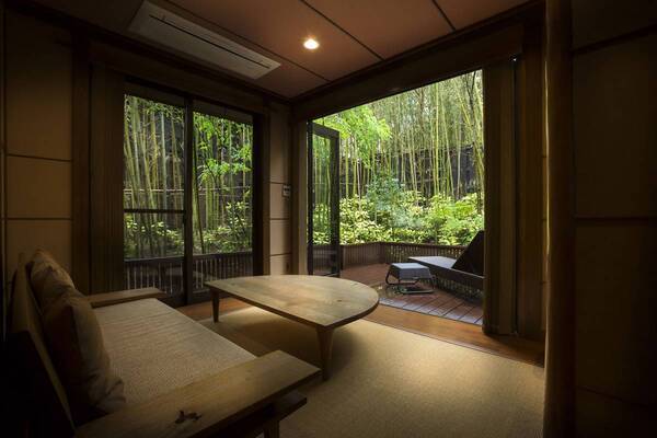 【好評につき7月14日迄期間延長】海の宝石・活け烏賊と丹後の美味を堪能する初夏の休日－活け烏賊付きプラン好評発売中－「あまやどりの宿　雨情草庵」