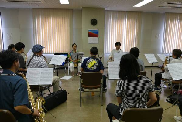 クリスマスといえばの定番曲をShionメンバーと一緒に演奏しましょう！12月15日「月イチ吹奏楽」開催決定！