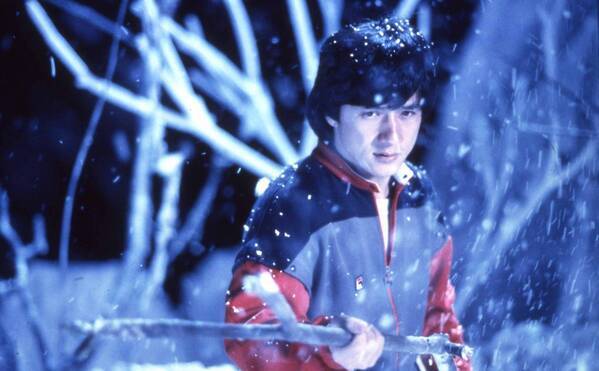 東から西へ！GWはジャッキー・チェンで決まり！ 「ドランクモンキー酔拳」他、ジャッキー・チェン出演映画、連日放送！ 4/30（火）～5/2（木）BS12 トゥエルビで全国無料放送