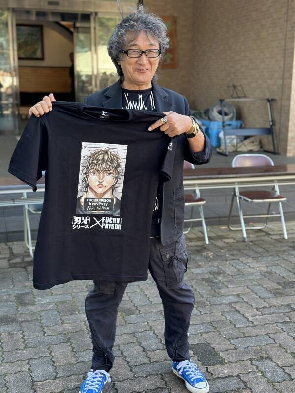 【前代未聞!?】「刃牙」シリーズ×「府中刑務所」コラボTシャツ販売開始！