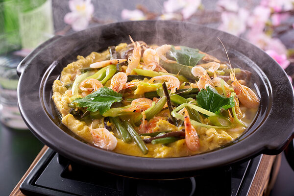 【大江戸温泉物語 鹿教湯（かけゆ）】（長野県）。 3月1日スタートの【春のまんぞくバイキング】と良質な温泉、花を愛でる春旅のご案内