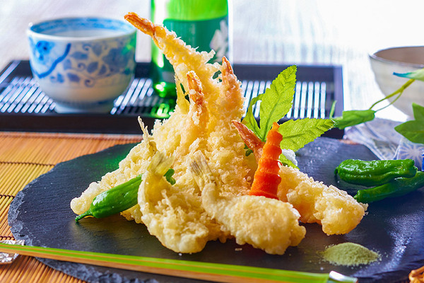 【大江戸温泉物語 鹿教湯（かけゆ）】（長野県）。 3月1日スタートの【春のまんぞくバイキング】と良質な温泉、花を愛でる春旅のご案内