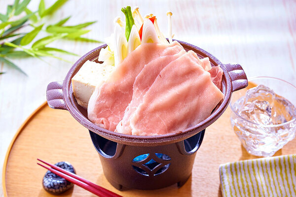 【大江戸温泉物語 鹿教湯（かけゆ）】（長野県）。 3月1日スタートの【春のまんぞくバイキング】と良質な温泉、花を愛でる春旅のご案内