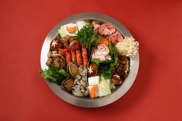 【西明石ホテルキャッスルプラザ】火鍋、蒸し鍋、ブイヤベースなど多彩、兵庫県明石市のホテルが「世界の鍋フェア」開催！和洋中レストランの共同企画！