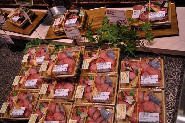 食料品売り場を拡大し、地域ニーズにお応えするこだわりの新商品が登場！2/1（木）、「ライフ春日野道店」を改装オープン