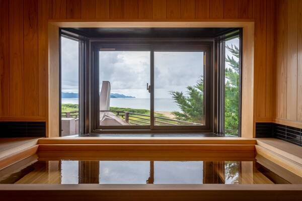 【日本海を臨む温泉展望風呂付き客室で過ごす大人の癒し旅】船首客室リニューアルOPEN記念プラン販売中－海の京都・夕日ヶ浦温泉「一望館 はなれ櫂」