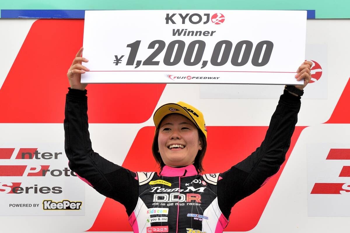 ポールポジションスタートの斎藤愛未が今季3勝目