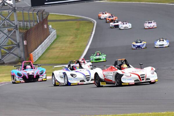 ポールポジションスタートの斎藤愛未が今季3勝目