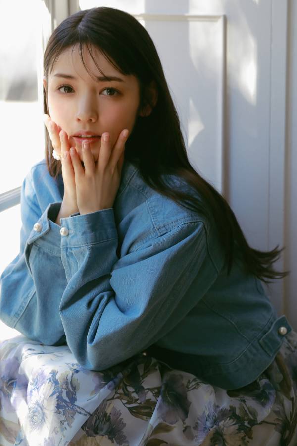 Couture Brooch（クチュール ブローチ） 道重さゆみさんが着こなす、春アウタースタイル特集 3月8日（金）よりWEBサイトにて公開