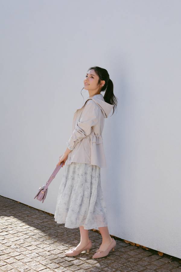 Couture Brooch（クチュール ブローチ） 道重さゆみさんが着こなす、春アウタースタイル特集 3月8日（金）よりWEBサイトにて公開