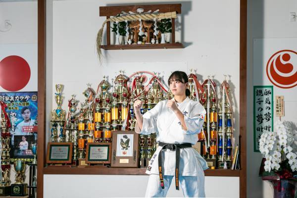 SNSでも話題！世界で戦う21歳空手家 目代結菜選手がインタビューメディア「BRIDGE OF DREAMS」に初登場！