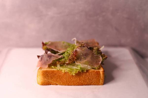 【沖縄・読谷】290円～食べられるホテルスタイルのモーニングへリニューアル！南国風グラノーラなど全9種類の多彩なメニューで特別な朝を！