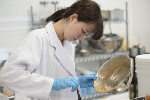 ＼夏季限定／国産枝豆を使用！旬を味わう「ずんだあんバター」数量限定で発売開始！「食のSPA」モデルによって生まれた、久世福商店の自信作【久世福商店】