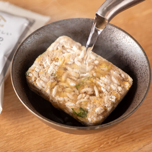 ＼忙しい新生活にほっとひといき／だしの旨味がきいたフリーズドライの雑炊と豚汁発売【久世福商店】