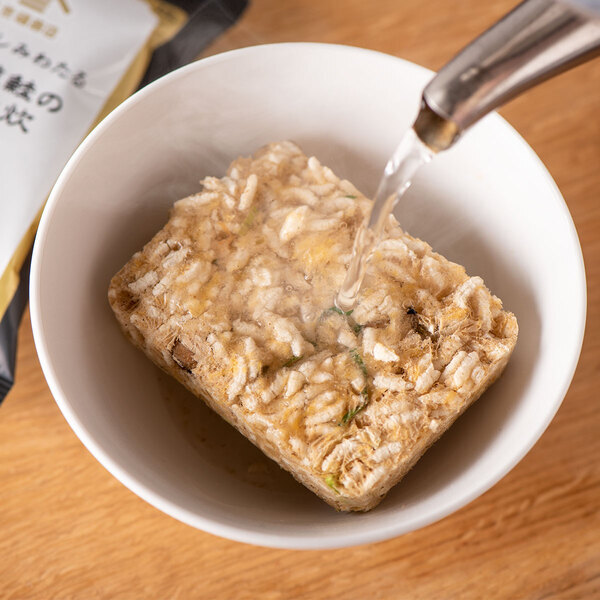 ＼忙しい新生活にほっとひといき／だしの旨味がきいたフリーズドライの雑炊と豚汁発売【久世福商店】