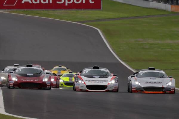 SUPER GTドライバーも多数参戦。2024開幕大会は福住仁嶺が2連勝を飾る