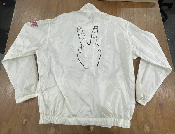 RGTC×CHROME、始まる｜レイザーラモンRGへツーリングユニフォームをアップサイクルしたBarrageカスタムバッグを贈呈