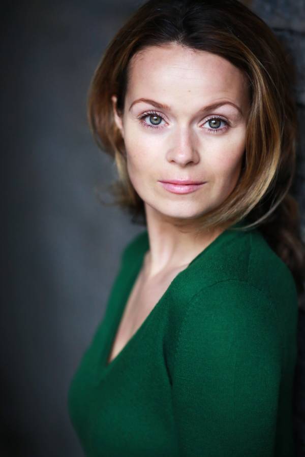 ブロードウェイミュージカル『シカゴ』来日公演悪徳弁護士演じるマシュー・モリソンに対する悪女、ヴェルマ＆ロキシー役の来日キャスト発表！二人の女と一人の男の名声を賭けた争いがいよいよ来月幕を開ける──。