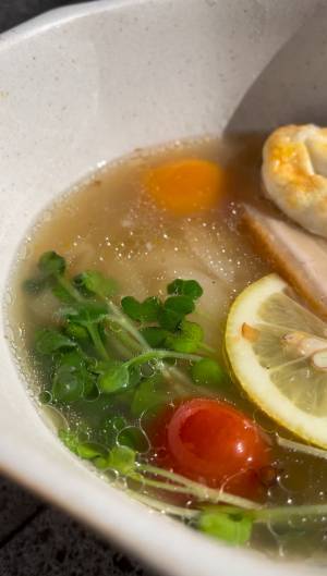 【日本初】【まるで餅】ラオスの国民食「カオピヤック・セン」専門店「カオmocchi」が目黒にオープン！