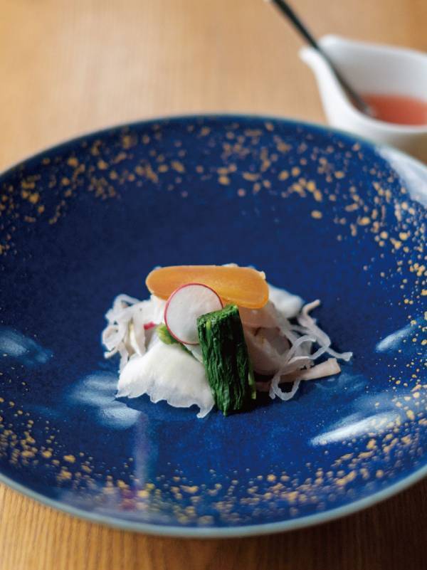 冬の味覚を堪能！「仙台せり」を使った料理を宮城一の坊グループの温泉リゾートで味わう