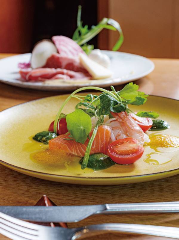 冬の味覚を堪能！「仙台せり」を使った料理を宮城一の坊グループの温泉リゾートで味わう