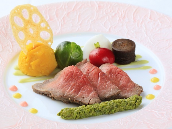 茨城・大洗のリゾートホテルが“エコ花火×ご当地ジェラート”で レイトサマーを彩る新プランを販売｜2024年9月30日まで