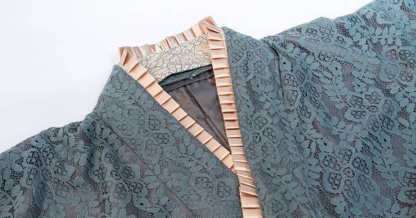 バレンタインの京都観光に。かわいらしく上品な新作重ね衿がレースコーデ着物、振袖プランにて２月１日よりレンタル開始。