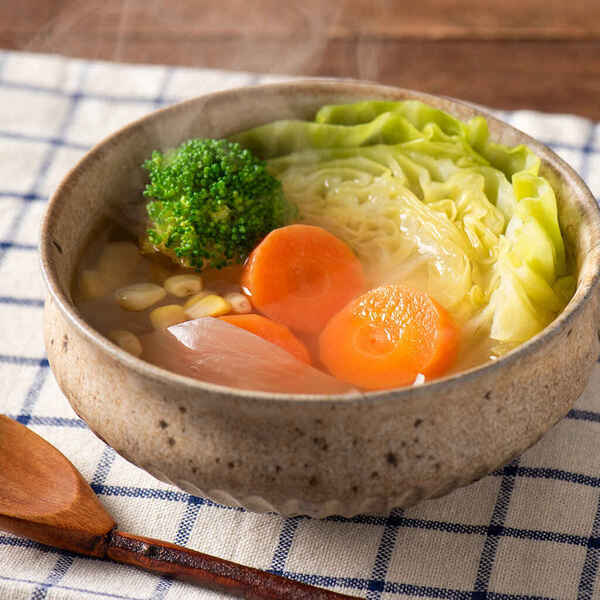 【新発売】看板商品「万能だし」の減塩タイプが登場！おいしさそのまま、素材の旨みを活かした減塩のだし【久世福商店】