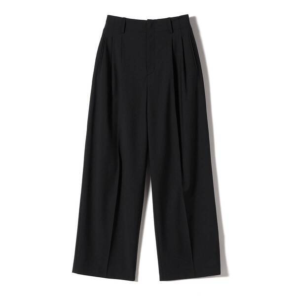 ファッションディレクター野尻美穂氏とSHIPSによるプロジェクト『Wai＋』2024 Fall＆Winter COLLECTION 公開