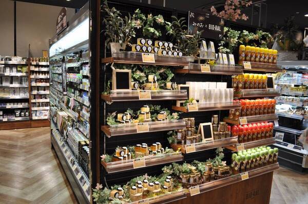 ビオラルが北摂エリアに初出店！延伸開業で話題の「箕面萱野」駅に隣接する商業施設内に「ビオラルみのおキューズモール店」がついにオープン！