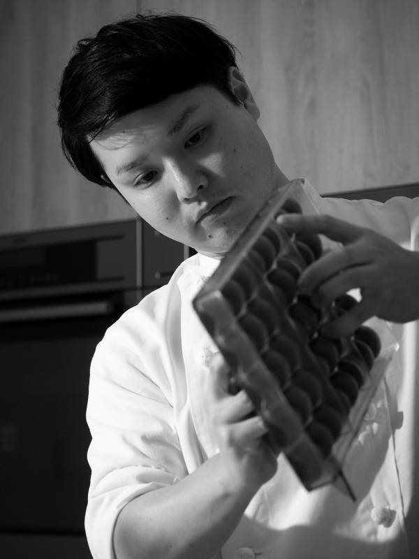 世はお菓子缶戦国時代！！はちみつ・メープルメーカー直営「パティスリーQBG」が自然の恵みあふれる本格クッキー缶でついに参戦！